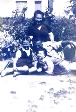בילדותו