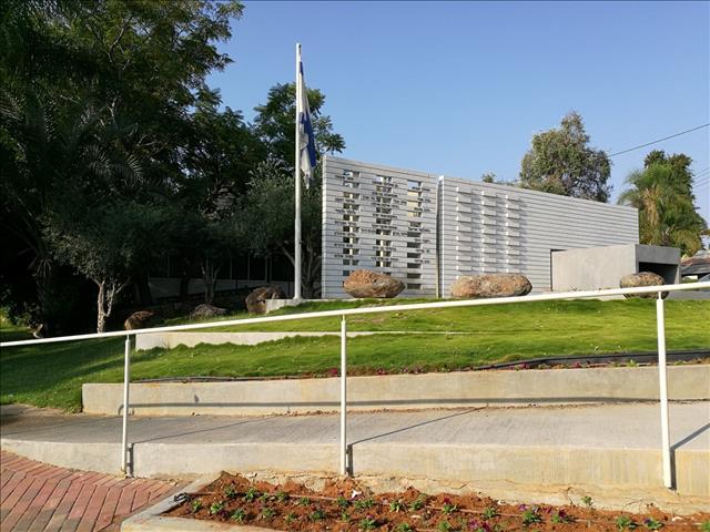 אנדרטה לזכר בני היישוב שנפלו במערכות ישראל - גני תקווה